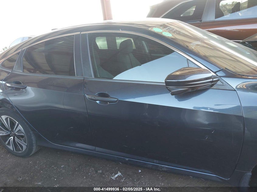 2017 HONDA CIVIC VIN: 19XFC1F31HE025632