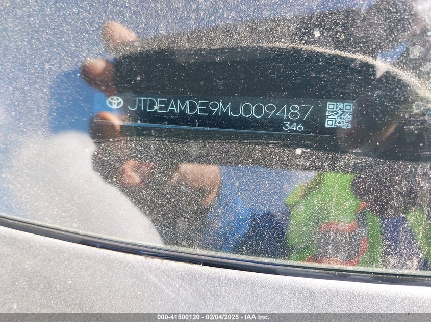 2021 TOYOTA COROLLA HYBRID LE - JTDEAMDE9MJ009487