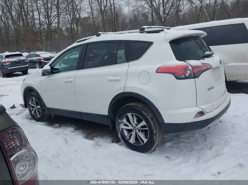 2018 TOYOTA RAV4 XLE - 2T3RFREV0JW802477