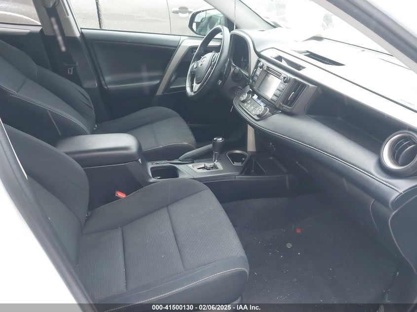 2018 TOYOTA RAV4 XLE - 2T3RFREV0JW802477