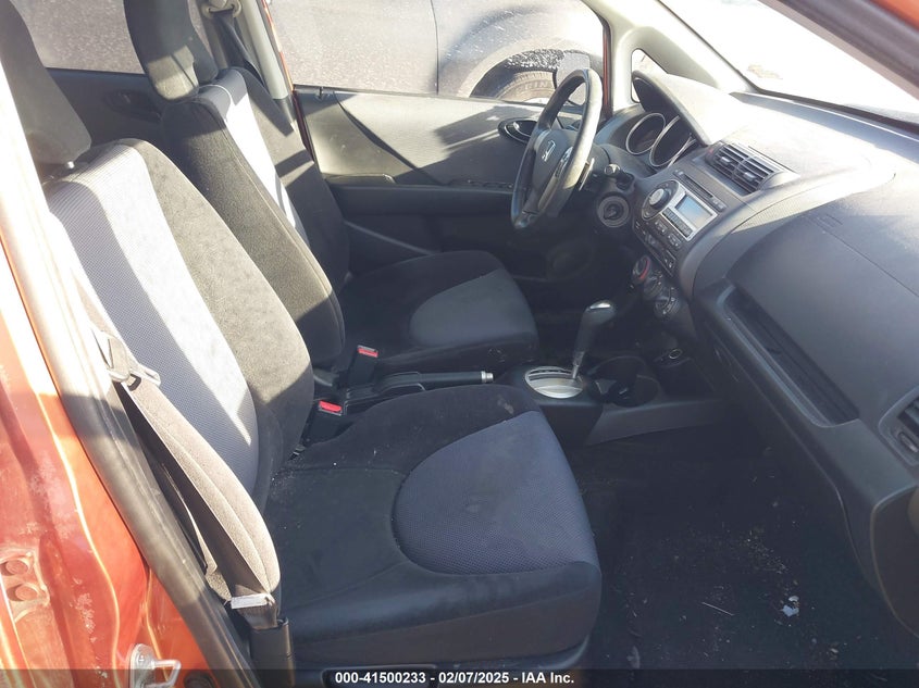2007 HONDA FIT VIN: JHMGD38647S052919