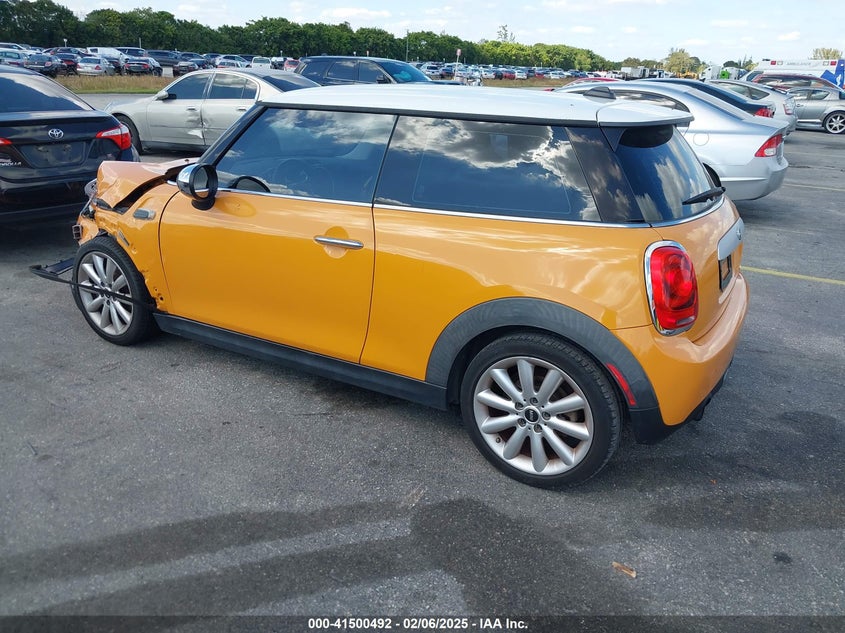 2015 MINI HARDTOP COOPER - WMWXM5C54FT938238
