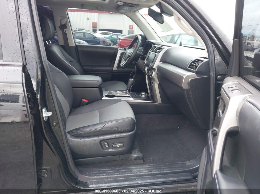 2020 TOYOTA 4RUNNER VIN: JTEBU5JR9L5745422