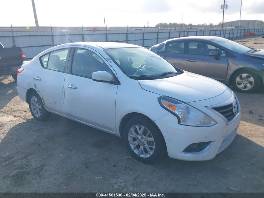 2018 Nissan Versa