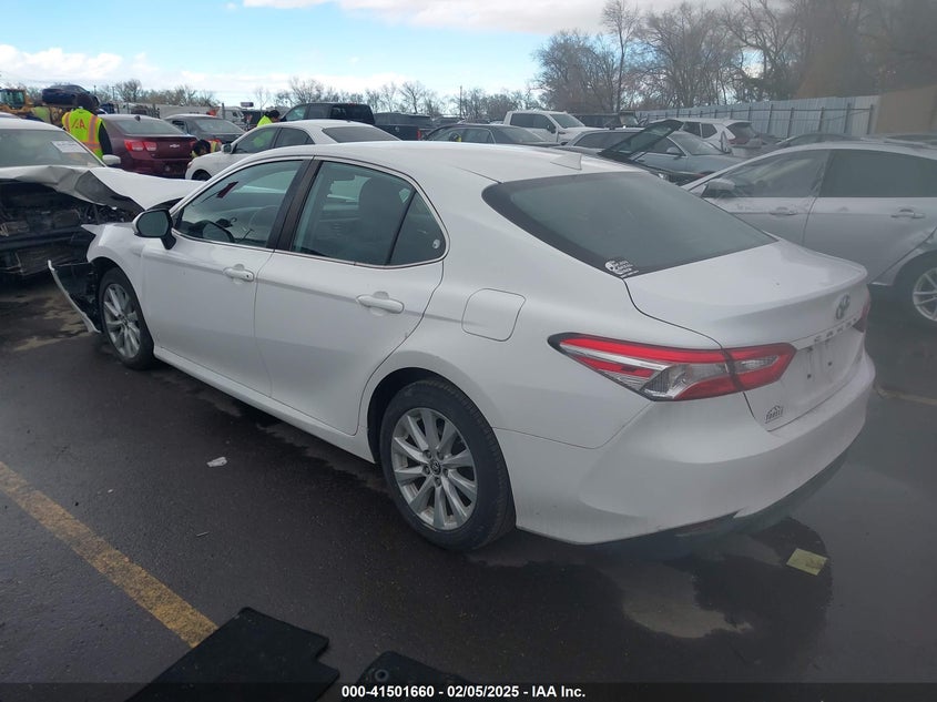 2019 TOYOTA CAMRY VIN: 4T1B11HK0KU770658