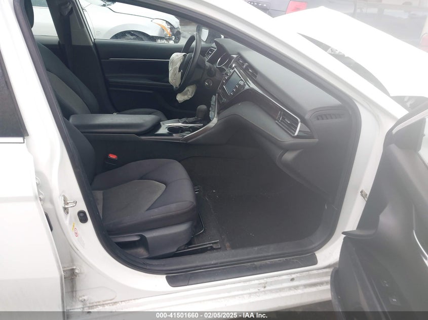 2019 TOYOTA CAMRY VIN: 4T1B11HK0KU770658