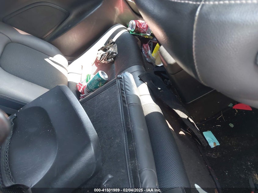 2008 Hyundai Tiburon Gt/Gt Limited/Se VIN: KMHHN66F08U295331 Lot: 41501989