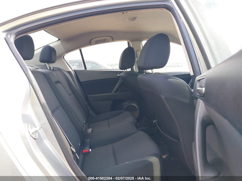 2012 MAZDA MAZDA3 VIN: JM1BL1V8XC1615660
