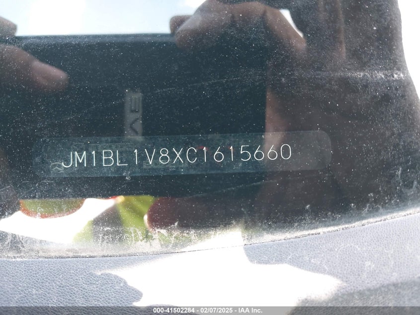 2012 MAZDA MAZDA3 VIN: JM1BL1V8XC1615660