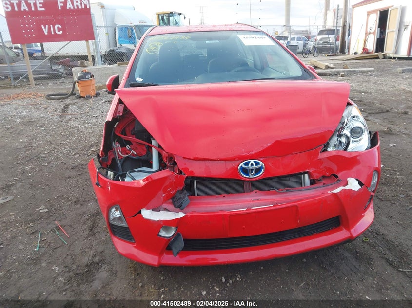2013 TOYOTA PRIUS C VIN: JTDKDTB39D1544809