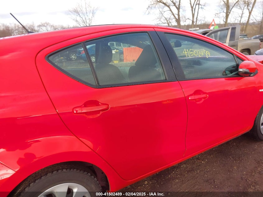2013 TOYOTA PRIUS C VIN: JTDKDTB39D1544809