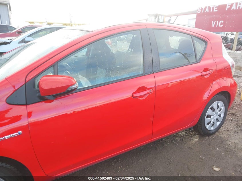 2013 TOYOTA PRIUS C VIN: JTDKDTB39D1544809