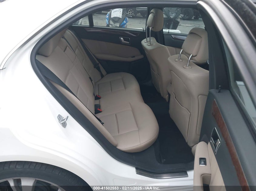 2013 MERCEDES-BENZ E 350 - WDDHF5KBXDA722059