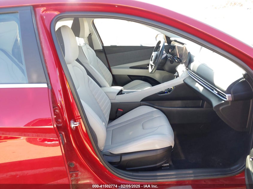 2024 HYUNDAI ELANTRA VIN: KMHLP4DG4RU742006