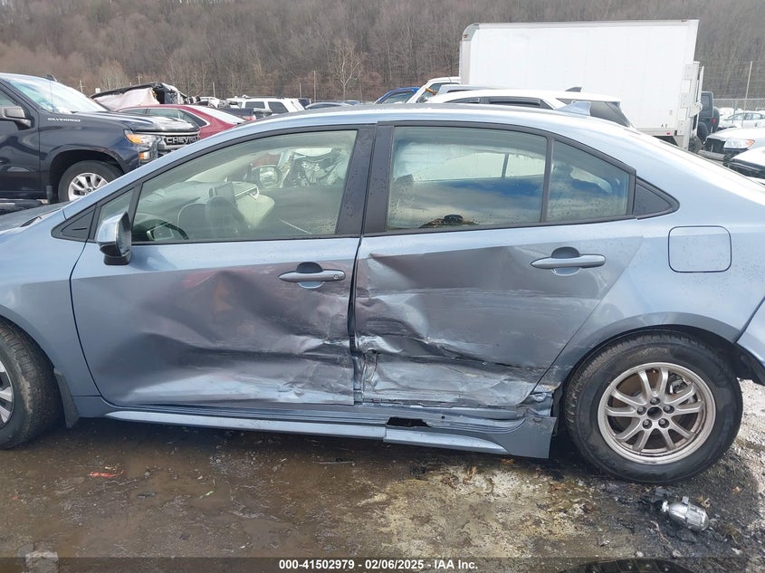 2022 TOYOTA COROLLA HYBRID LE - JTDEAMDE7NJ058785