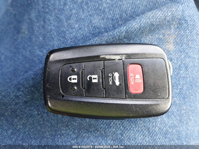 2022 TOYOTA COROLLA HYBRID LE - JTDEAMDE7NJ058785