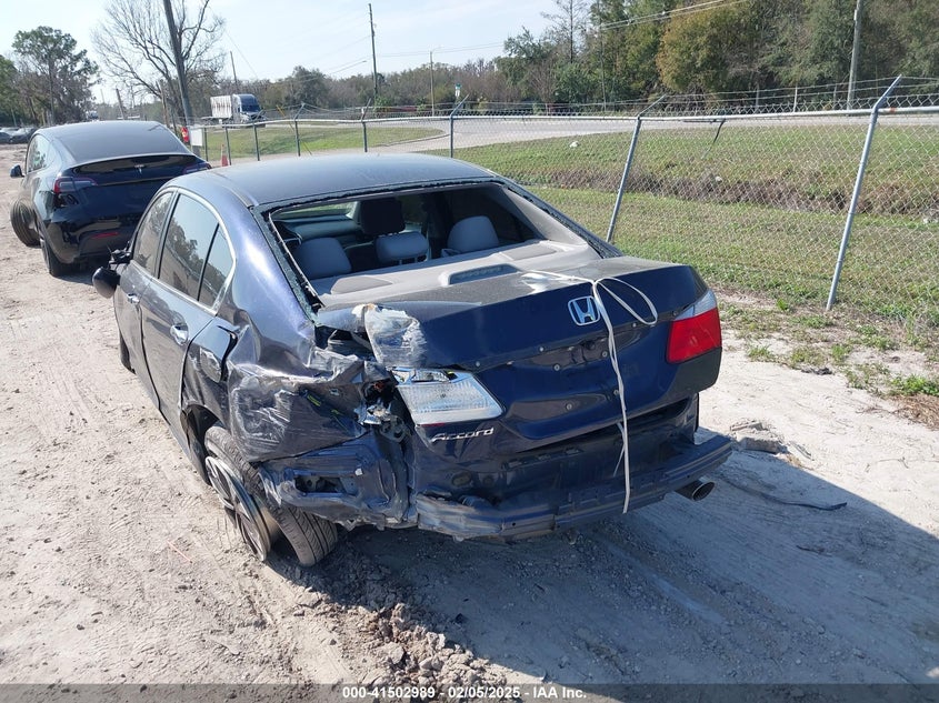2015 HONDA ACCORD SEDAN VIN: 1HGCR2F34FA167935