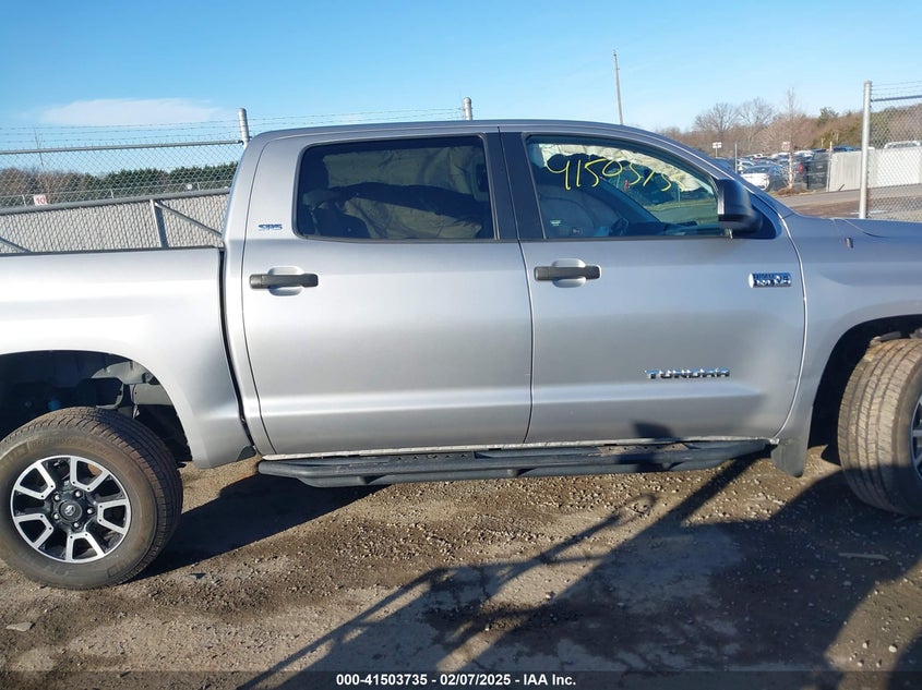 2017 TOYOTA TUNDRA SR5 5.7L V8 - 5TFDY5F11HX642737