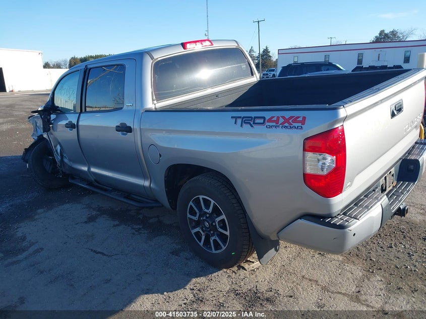 2017 TOYOTA TUNDRA SR5 5.7L V8 - 5TFDY5F11HX642737