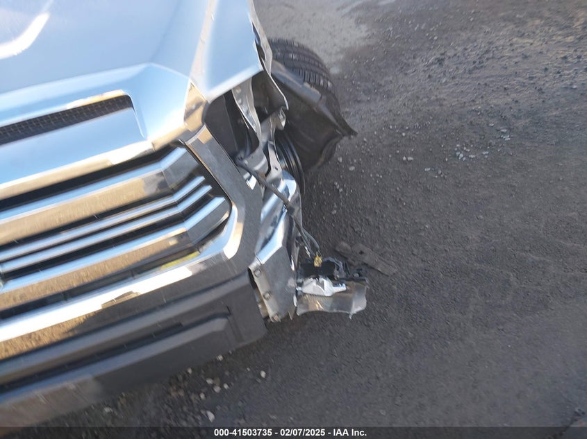 2017 TOYOTA TUNDRA SR5 5.7L V8 - 5TFDY5F11HX642737
