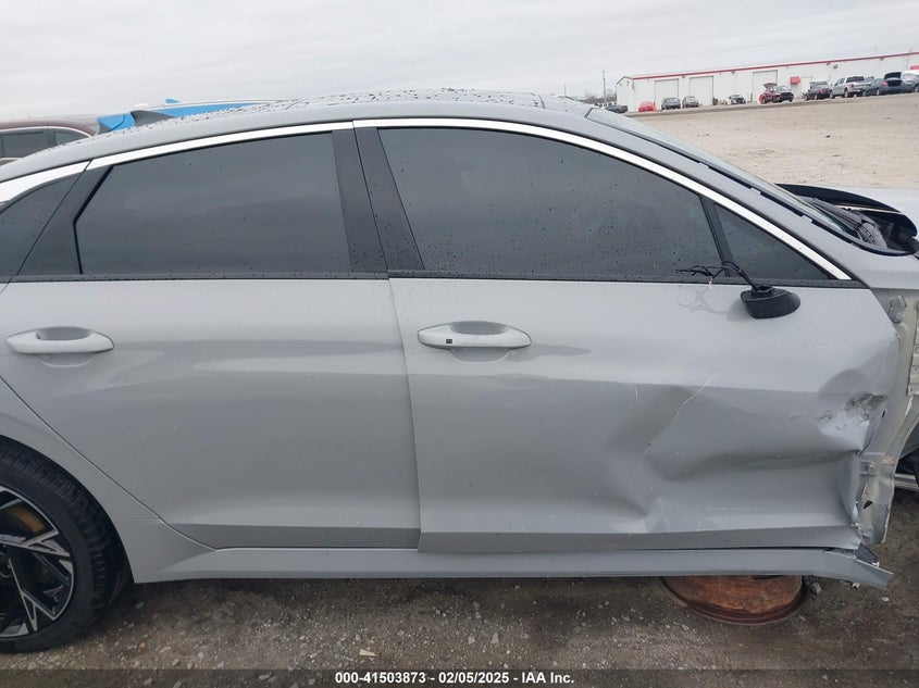 2025 KIA K5 VIN: KNAG64J75S5304492