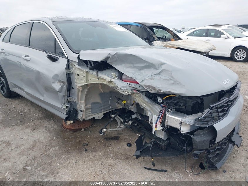2025 KIA K5 VIN: KNAG64J75S5304492