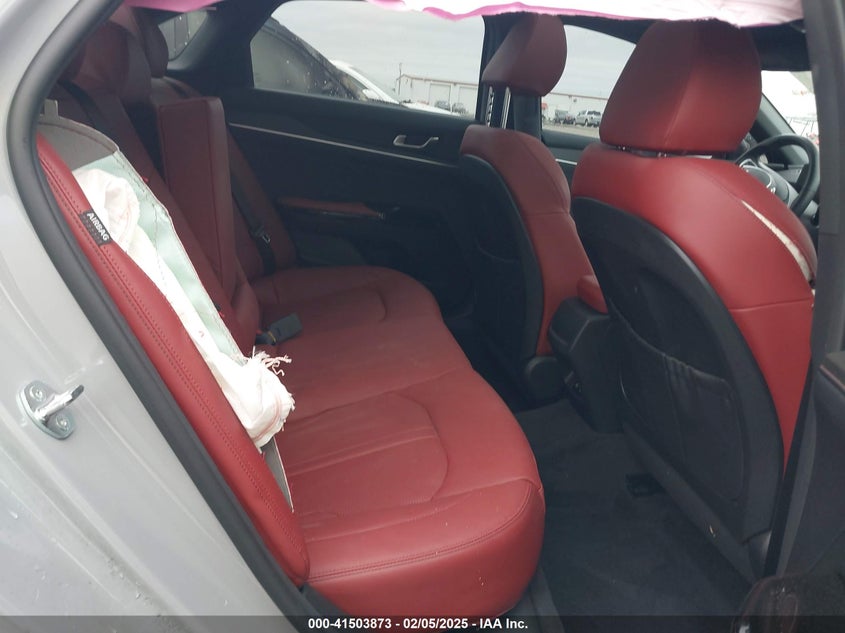 2025 KIA K5 VIN: KNAG64J75S5304492