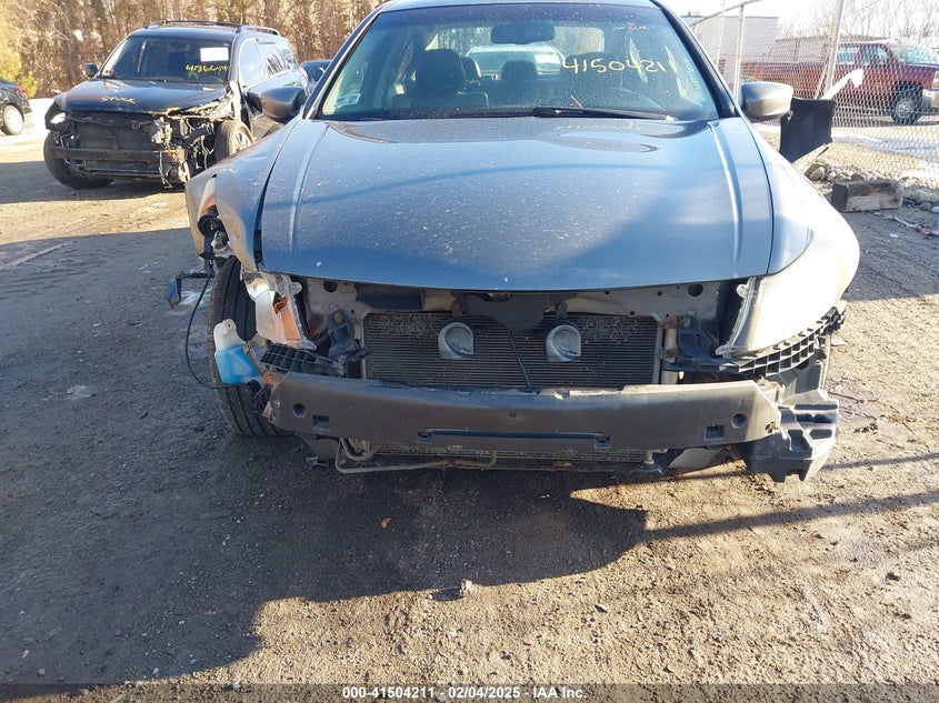 2008 HONDA ACCORD VIN: 1HGCP26808A115206