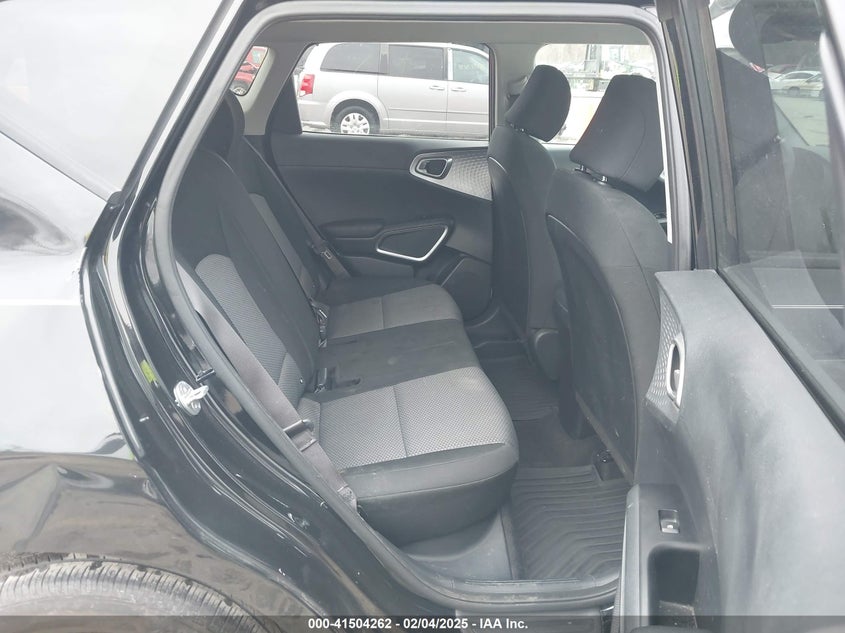 2021 KIA SOUL VIN: KNDJ23AU1M7142162