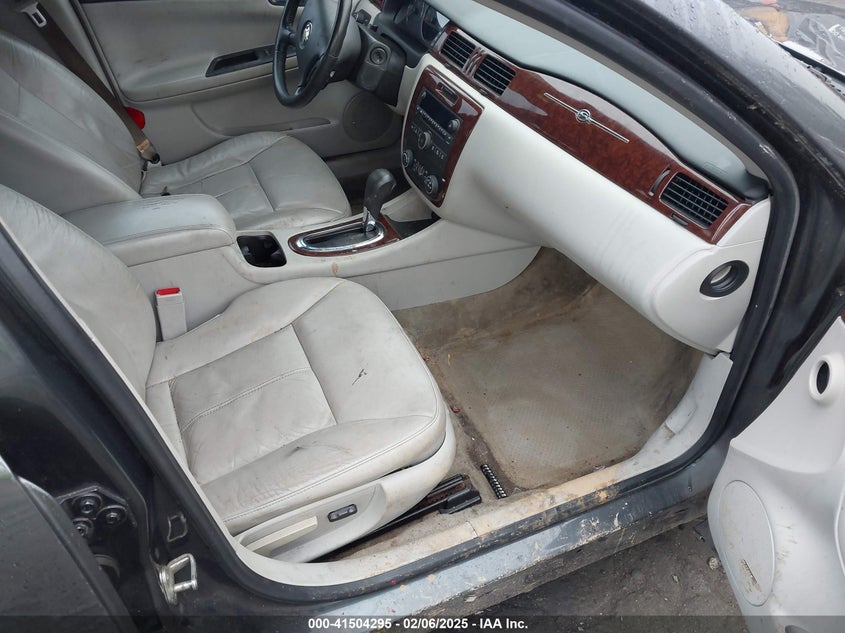2010 CHEVROLET IMPALA VIN: 2G1WB5EN8A1261736