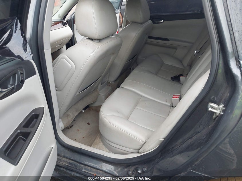 2010 CHEVROLET IMPALA VIN: 2G1WB5EN8A1261736