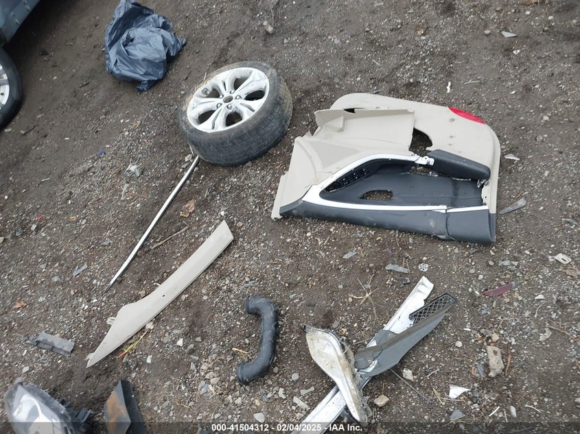 2014 HYUNDAI ELANTRA GT - KMHD35LH7EU221534