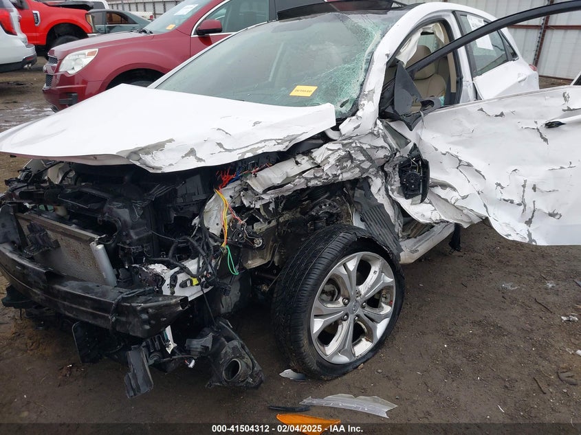 2014 HYUNDAI ELANTRA GT - KMHD35LH7EU221534