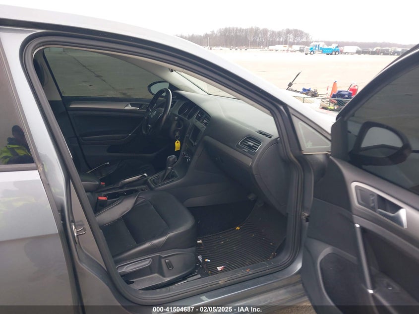 2016 VOLKSWAGEN GOLF TSI S 4-DOOR - 3VW217AUXGM019725