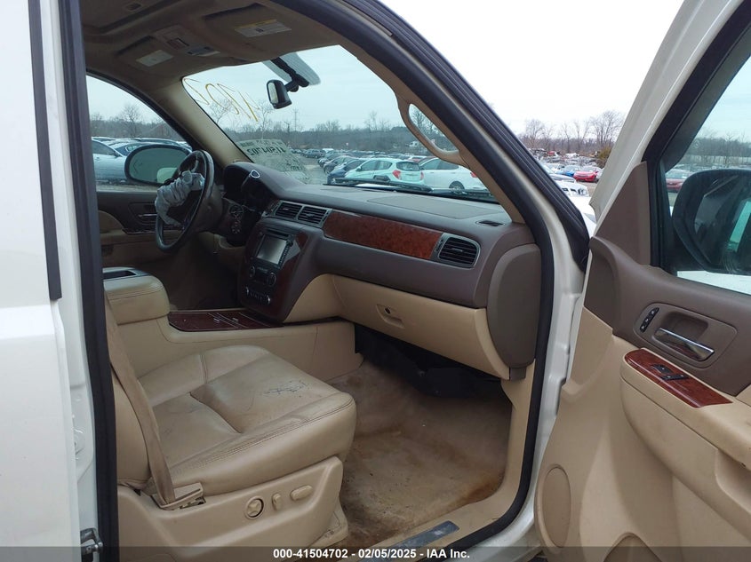 2014 CHEVROLET TAHOE LTZ - 1GNSKCE07ER177099