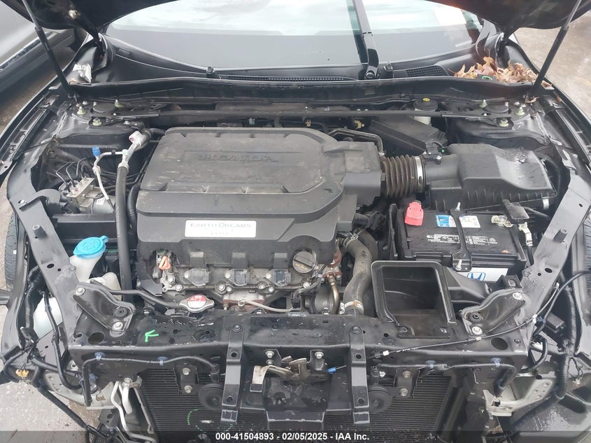 2016 HONDA ACCORD VIN: 1HGCR3F93GA021117