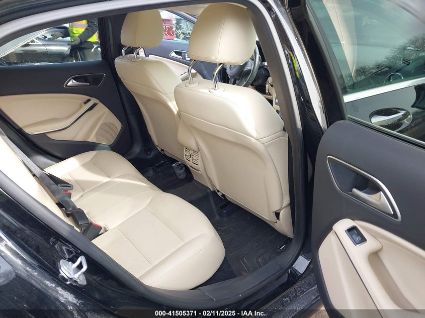 2018 MERCEDES-BENZ GLA 250 4MATIC - WDCTG4GB4JJ370798