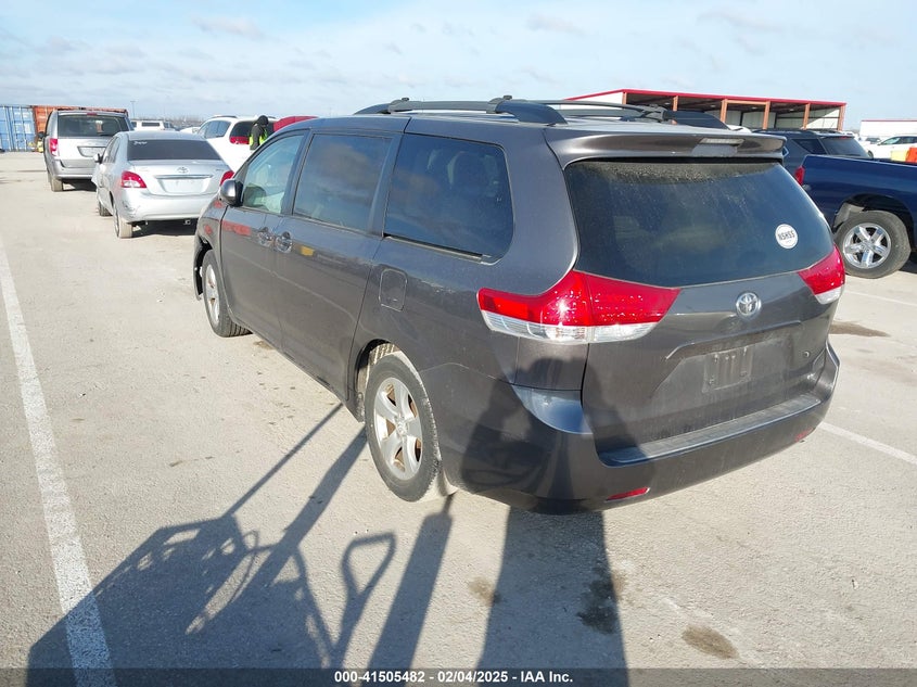 2011 TOYOTA SIENNA VIN: 5TDKK3DC4BS084686