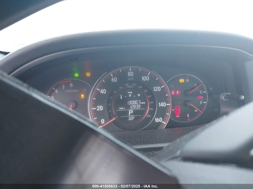 2017 HONDA ACCORD VIN: 1HGCR2F10HA281562