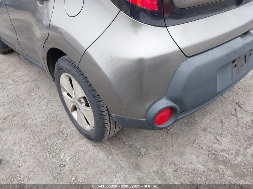 2015 KIA SOUL VIN: KNDJN2A22F7216451