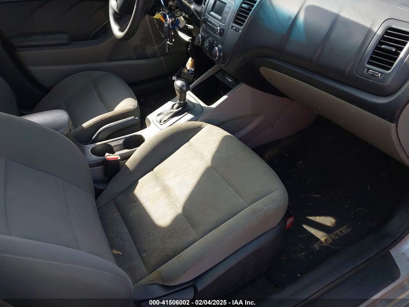 2016 KIA FORTE VIN: KNAFK4A69G5518780