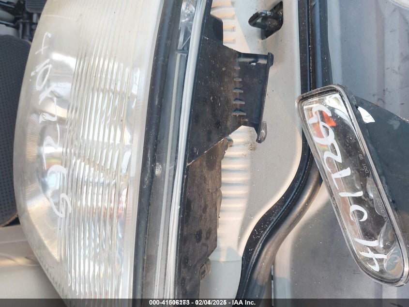 2002 Cadillac Escalade Standard VIN: 1GYEK63NX2R289746 Lot: 41506173