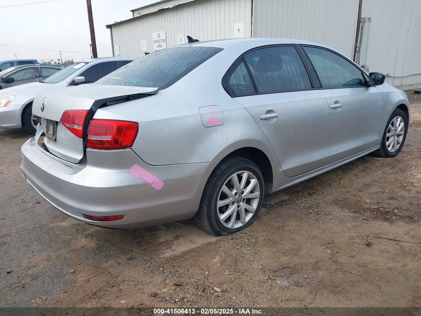 2015 VOLKSWAGEN JETTA VIN: 3VWD17AJ5FM307746