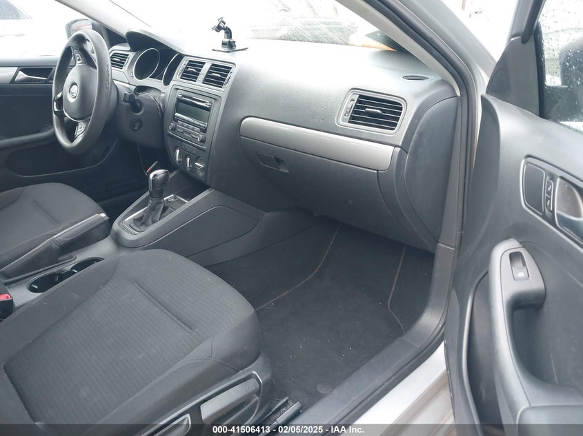2015 VOLKSWAGEN JETTA VIN: 3VWD17AJ5FM307746