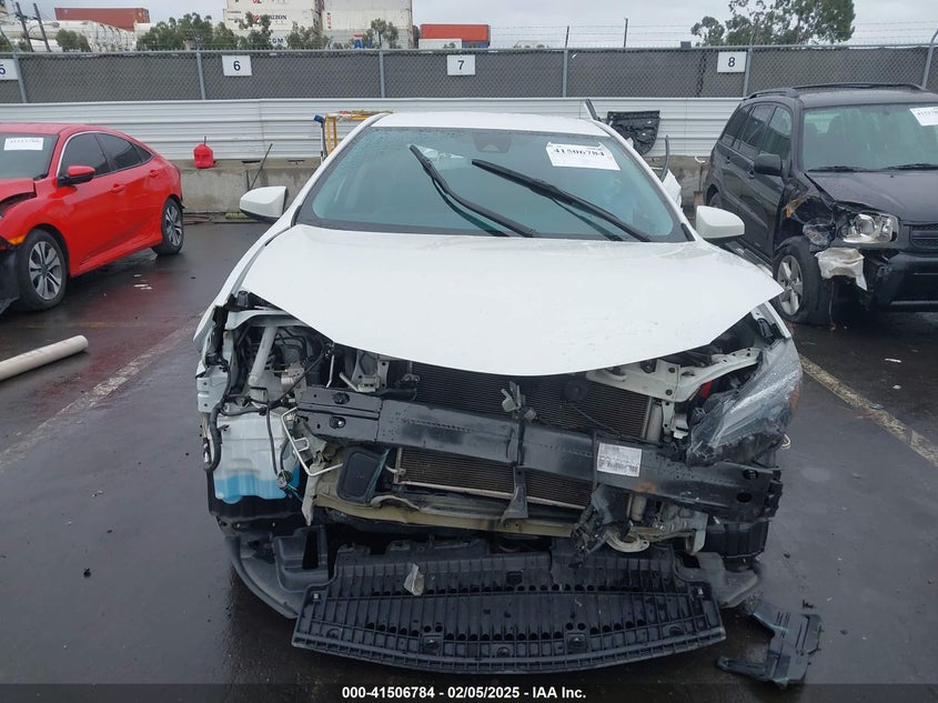 2018 TOYOTA COROLLA VIN: 5YFBURHE5JP765245