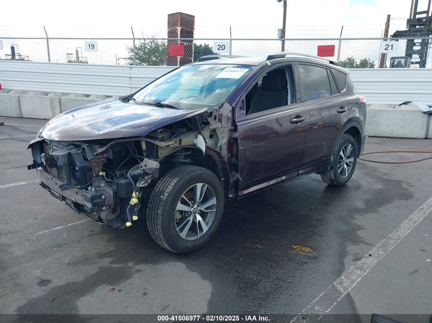 2018 TOYOTA RAV4 XLE - 2T3WFREV3JW434489