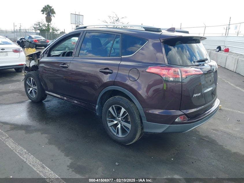2018 TOYOTA RAV4 XLE - 2T3WFREV3JW434489