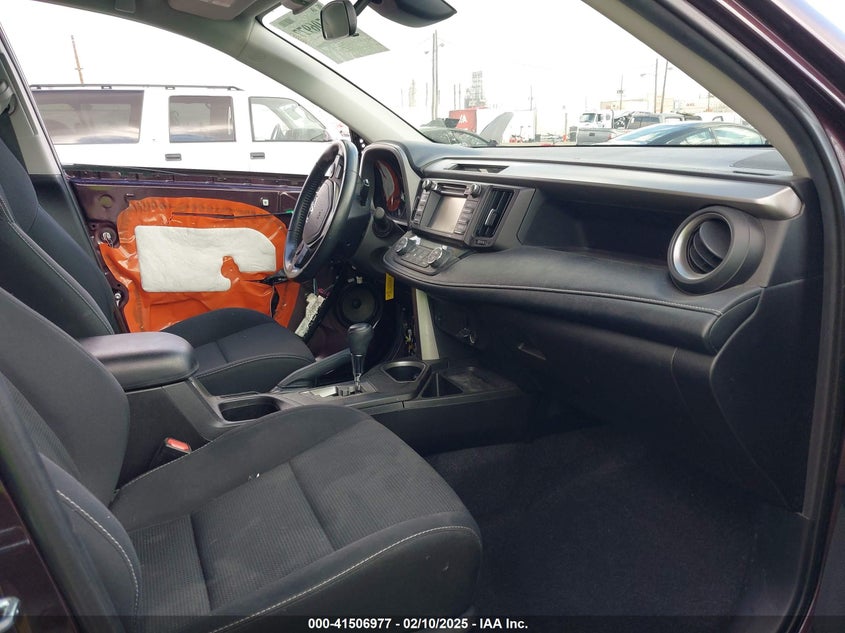 2018 TOYOTA RAV4 XLE - 2T3WFREV3JW434489