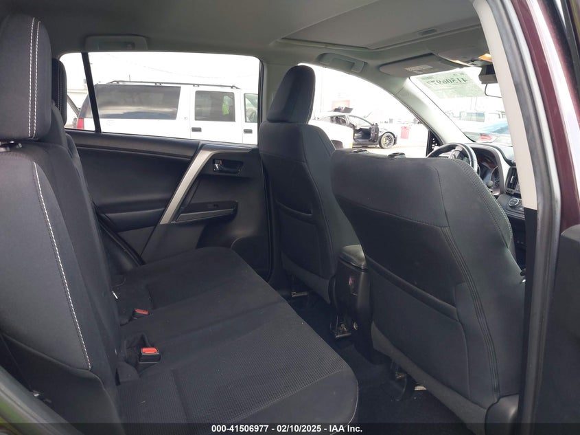 2018 TOYOTA RAV4 XLE - 2T3WFREV3JW434489