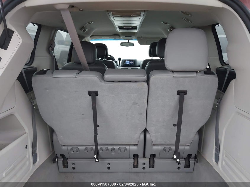 2012 VOLKSWAGEN ROUTAN VIN: 2C4RVABG1CR276366